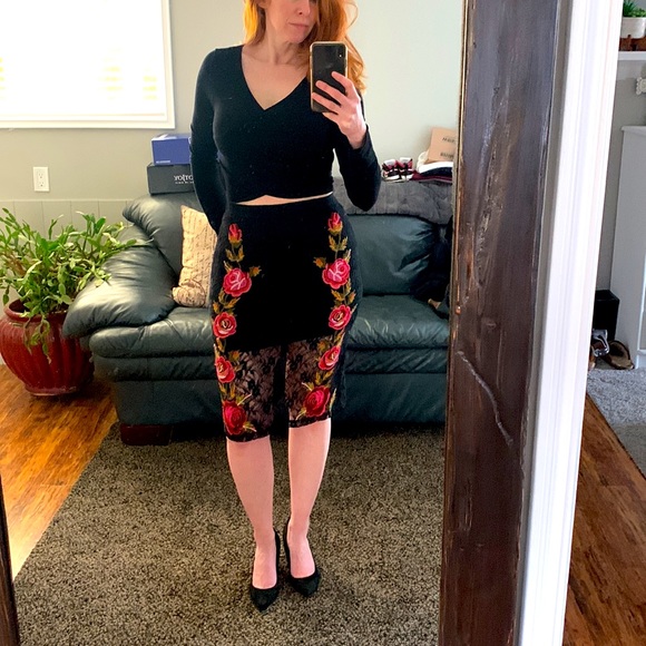 Top Shop Black lace pencil skirt - Picture 7 of 9